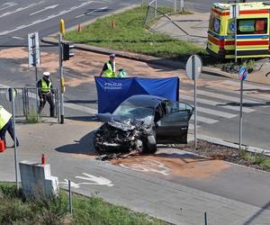 Śmiertelny wypadek z udziałem karetki! Kierowca nie miał szans