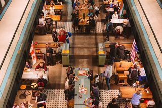 To najlepszy Food Hall w Polsce. Został wyróżniony przez National Geographic 