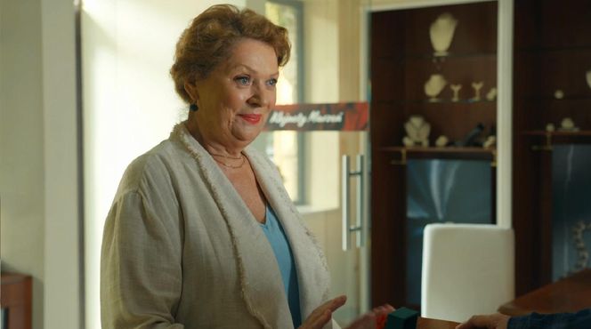 	Barwy szczęścia odc. 3122. Józefina Rawiczowa (Elżbieta Jarosik)