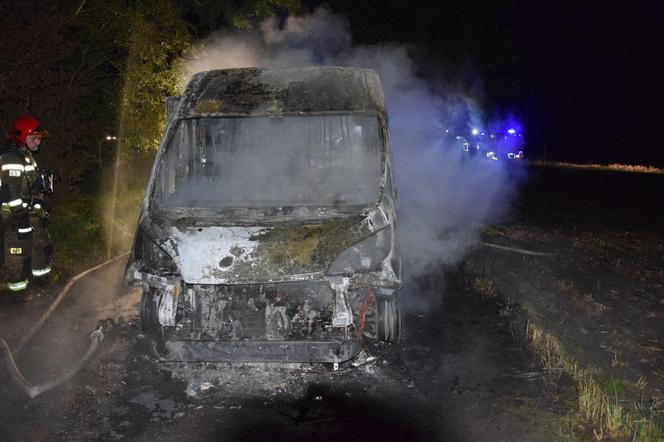 Bus w ogniu. Pożar podczas jazdy