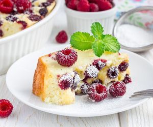 To najszybszy przepis na sernik z malinami. Robię go z prędkością światła i zawsze się udaje 