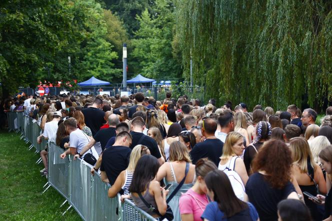 Gigantyczne kolejki przed stadionem. Tak fani czekali na koncert Dawida Podsiadło