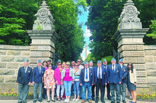 Cześć ochotnikom Błękitnej Armii