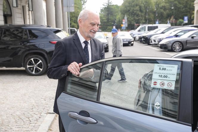 Miesięcznica smoleńska 2025. Kaczyński nie przebiera w słowa, mówi o zbrodni