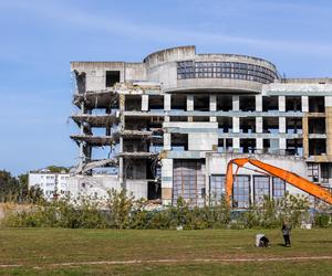 Prace rozbiórkowe budynku  EuRoPol Gaz [październik 2023 r.] 