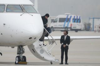 Robert De Niro już w Polsce. Aktor przyłapany na lotnisku w Warszawie