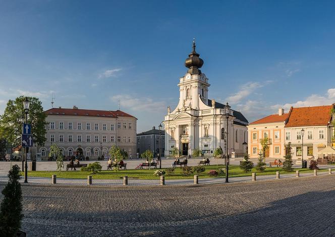 9. Wadowice