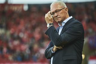 Franciszek Smuda krytycznie o stanie polskiej piłki po kompromitacji Lecha. To trochę wstyd