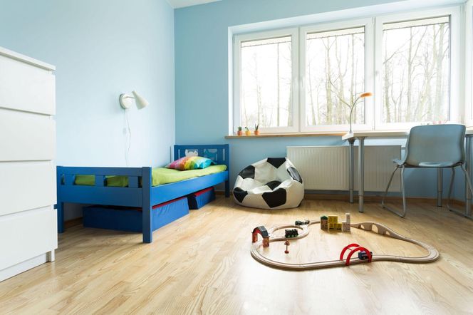 Niebieski pokój dla chłopca i dziewczynki: jak pomalować pokój dziecięcy?