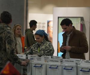 Zimowy Kiermasz Płyt Winylowych w Bydgoszczy. Czarne krążki przyciągnęły tłumy! 