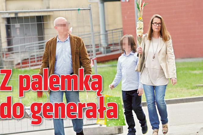 Z palemką do generała