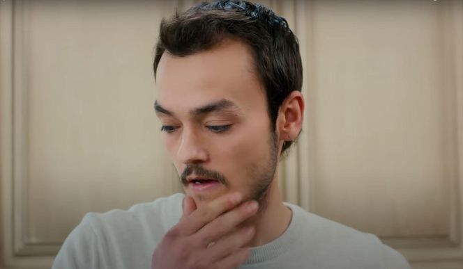 Policja znajduje ciało porywacza Ragipa i przychodzi po Melis. Ta chwyta za broń! Szybko okazuje się jednak, że to tylko zły sen Feraye.