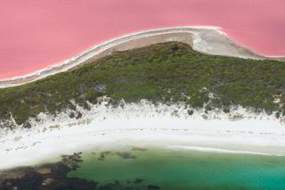 Gdzie znajduje się różowe jezioro? 