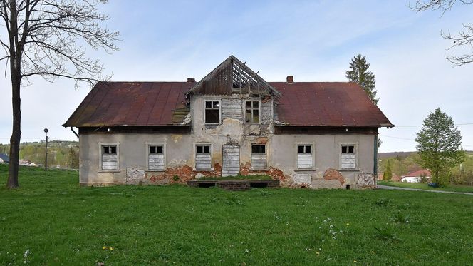 Nazwa tej wsi na Podkarpaciu pochodzi od imienia rycerza. W XV wieku założył tutaj osadę 