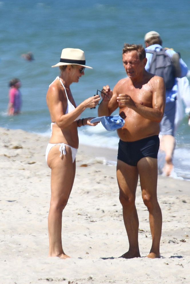 Jan Englert z żoną i ćorką w Juracie