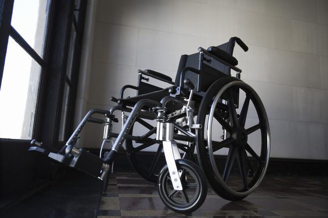 wózek inwalidzki, niepełnosprawny
