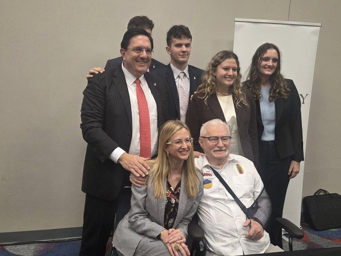 Wałęsa podbija Amerykę