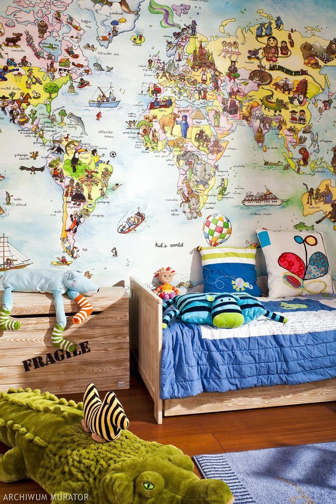 Tapeta z mapą świata w pokoju dla chłopca