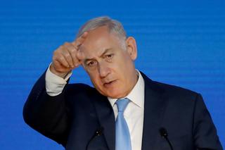 Premier Izraela nie odleciał z Warszawy. Jego lot odwołano