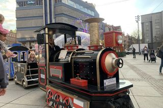 Odwiedziliśmy katowicki Jarmark Wielkanocny. Świąteczna atmosfera, kramiki i karuzele