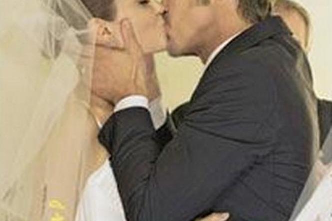 Angelina Jolie, Brad Pitt - ślub: ZDJĘCIA na okładkach magazynów! Jolie wyglądała obłędnie!