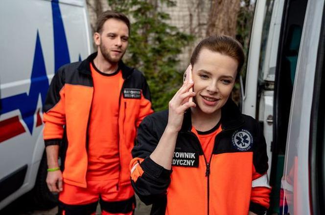 Na sygnale. Basia Wszołek (Anna Wysocka-Jaworska), Kuba Szczęsny (Wojciech Zygmunt)