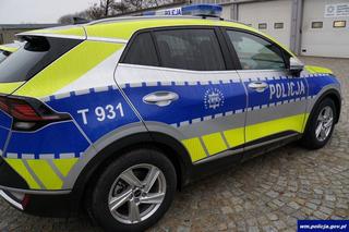 Prezenty „pod choinkę” dla policjantów z Warmii i Mazur. Otrzymali nowe radiowozy [ZDJĘCIA]