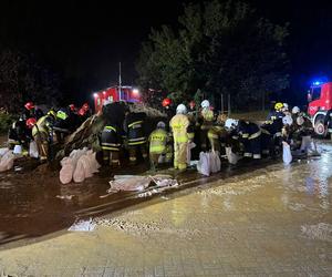 Zagrożenie powodziowe w Polsce. Strażacy interweniowali już 1,3 tys. razy 