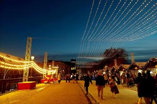 Jedyny jarmark świąteczny na moście w Polsce dalej zachwyca. A jakie są ceny atrakcji i przysmaków?