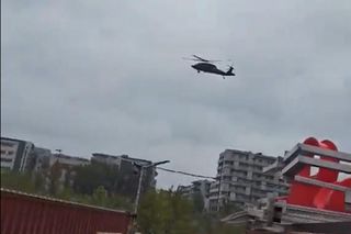 Wojskowe śmigłowce latają nisko nad Warszawą. Co się dzieje?