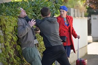 Pierwsza miłość, odcinek 4023: Iga zakocha się w Alanie? Uratuje ją przed bandytą i tak się zacznie - ZDJĘCIA