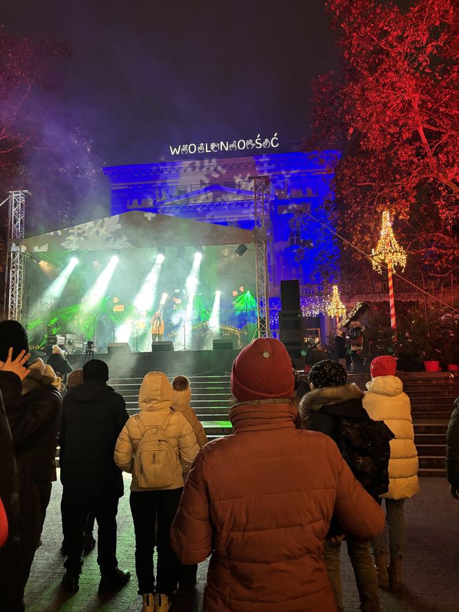 Kolędowanie na placu Wolności