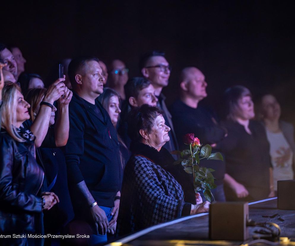 Premiera nowego projektu Totentanz. Koncert prawie bez prądu zachwycił tarnowską publiczność