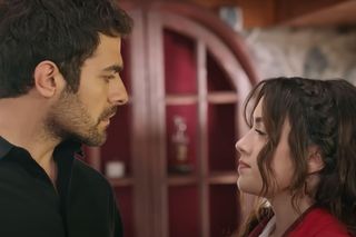 Wichrowe wzgórze, odcinek 114 - streszczenie 