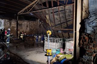 Nocny pożar hali pod Lublinem