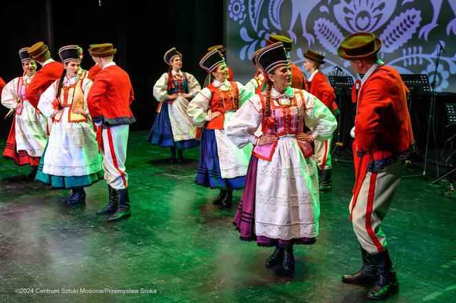 Koncert wielkanocny Zespołu Pieśni i Tańca Świerczkowiacy w Centrum Sztuki Mościce