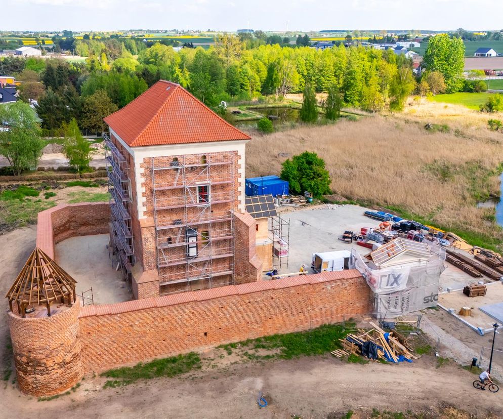 Zamek, ruiny i duch Hanki. Miasto tchnie życie w średniowieczne mury