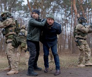 Przyjaciółki 25 sezon, odc. 301. Sławek (Kacper Kuszewski)