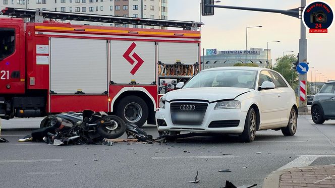 Wypadek na Mokotowie. Kierowca skutera trafił do szpitala 