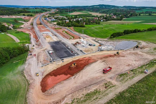 Budowa drogi S3 z Wrocławia do Czech. Na jakim etapie są prace? Kiedy otwarcie? 