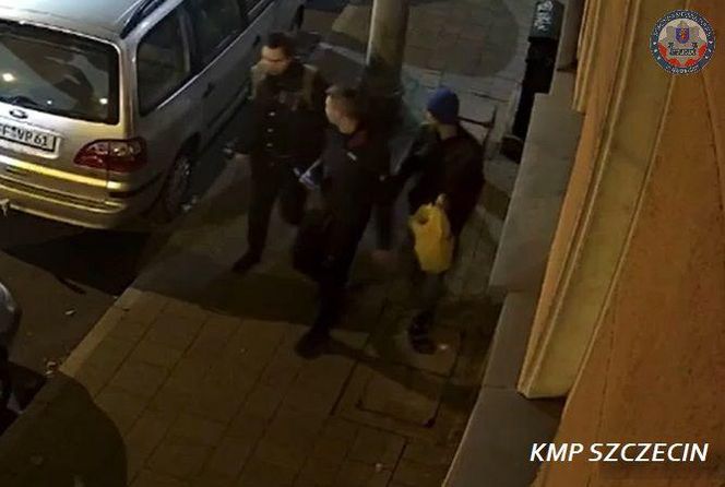 Policja poszukuje sprawców ostrzelania kamienicy w centrum Szczecina