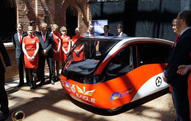 Eagle One - solarny bolid studentów z Łodzi