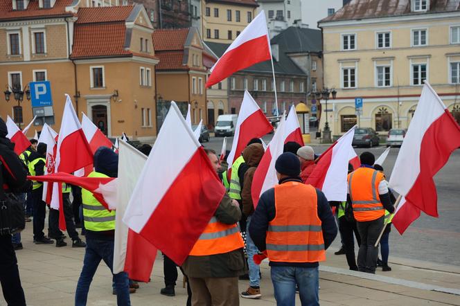 Protest rolników 20 marca w Lublinie. Przeszli ulicami miasta pod LUW
