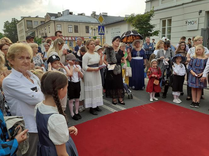 Siedlczanie mogli wsiąść w wehikuł czasu i zobaczyć ulicę Pułaskiego - Piękną sprzed stu lat