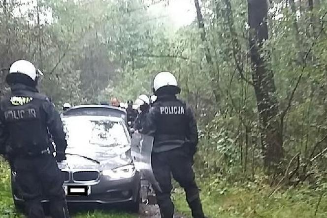 Policja zatrzymała 21 agresywnych pseudokibiców