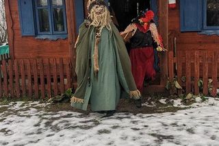 Ta wieś na Warmii wyróżnia się na tle innych. Można tam zobaczyć Warmińskie Straszydła