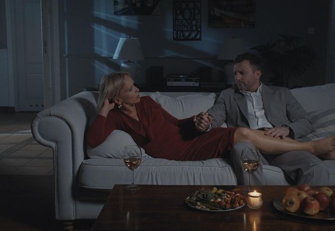 M jak miłość, odcinek 1876: Dorota (Iwona Rejzner), Bartek (Arkadiusz Smoleński)