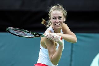 Historyczny wyczyn Magdy Fręch! Polka pokonała Schmiedlovą w dwóch setach i awansowała do III rundy Wimbledonu po zaciętym boju