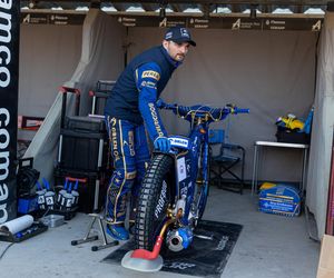 Wielkie problemy z Grand Prix Czech. Kwalifikacje odwołane, Zmarzlik poznał już numer startowy