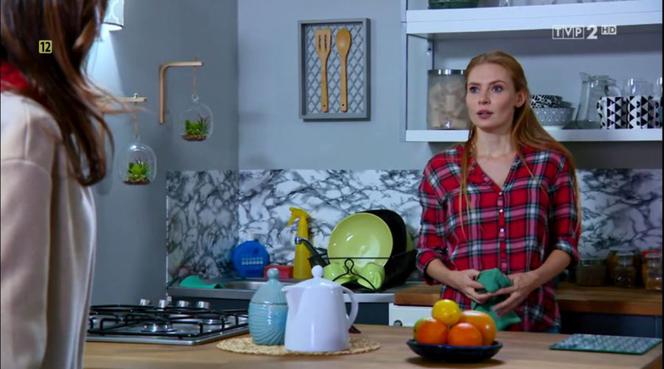 Barwy szczęścia, odc. 2043. Dominika (Karolina Chapko), Natalia (Maria Dejmek)